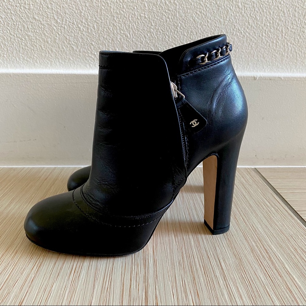 CHANEL  black Boots 37 / 6.5 Booties